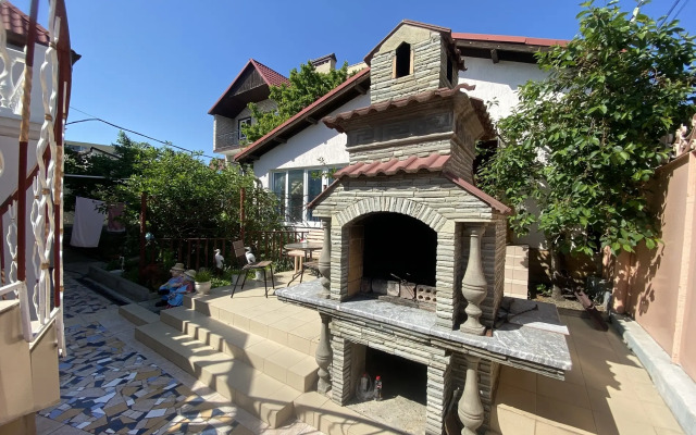 Частный дом 301 на Горького 63