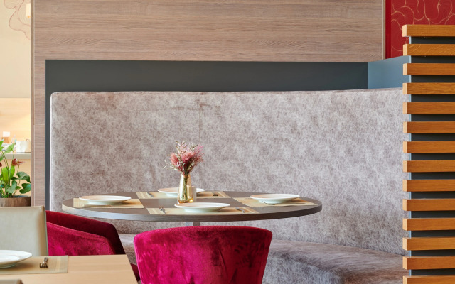 Mercure Sochi Centre Hotel