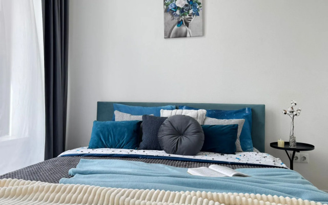 Квартира Двухкомнатная просторная и уютная ArtApart