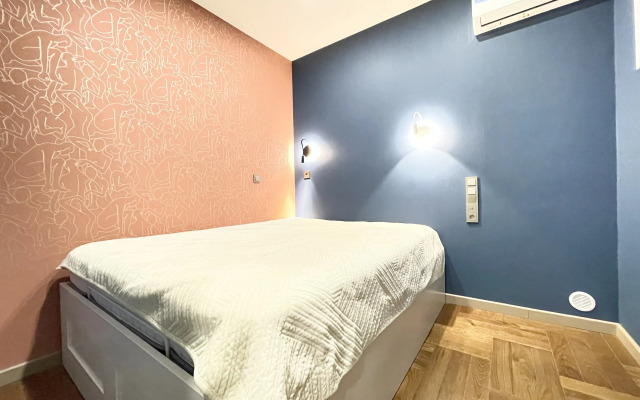 S 2 Spalnyami V Zhk Sokol Flat