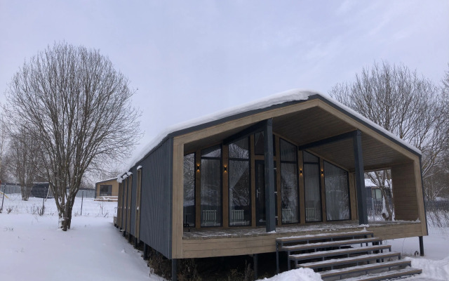 Luxme House Guest House