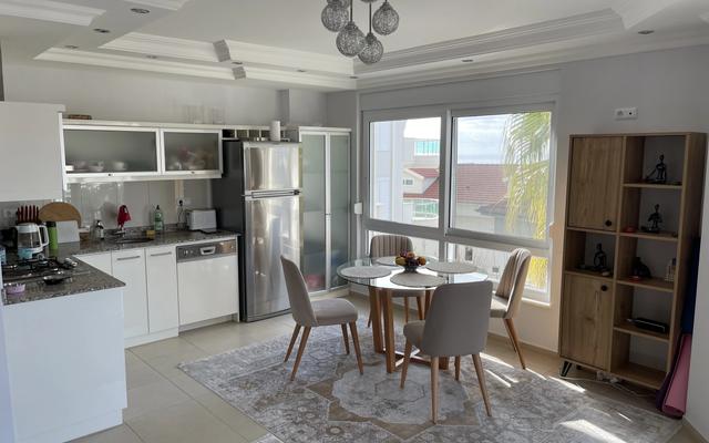 Dzen s Vidom na More Apartments