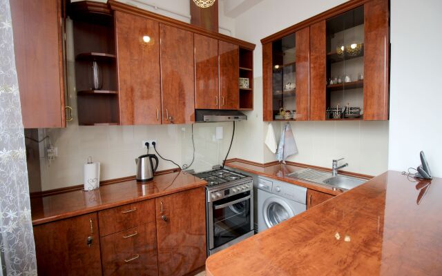 Апартаменты Маштоца 37