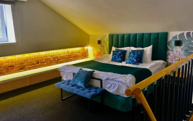 Paradeaparts na Pervomayskoy 13A 1 Apartments