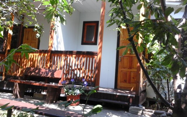 Yanaky Guest House