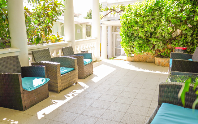 Bon Maison  Boutique Hotel