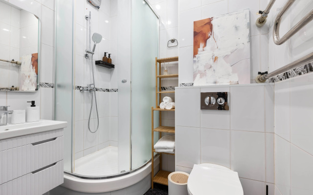 Квартира GM Apartments Четырехкомнатные с двумя санузлами