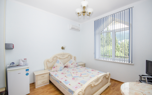 Karina Guest house