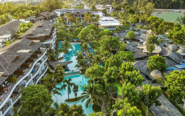 Holiday Ao Nang Beach Resort Krabi - Image 2