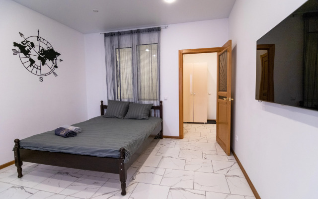 Na Pyaterykh V Novom Zhk Apartments