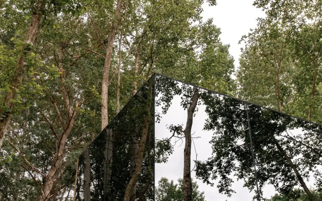 Na Beregu Reki S Privatnoy Terrasoy I Dzhakuzi Private House