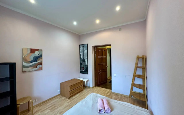 Квартира Большая в Центре Города с Парковочным Местом