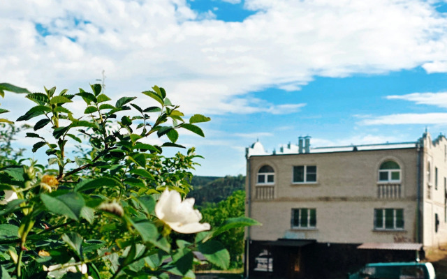 Megapolis Kislovodsk Guest House