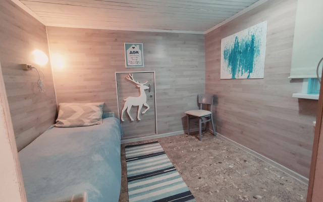 Частный дом бревенчатый на Карельском перешейке