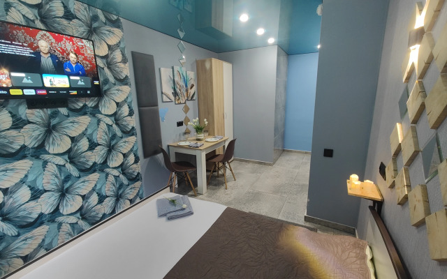 Апартаменты отличная студия напротив Сибади в центре Нефтяников