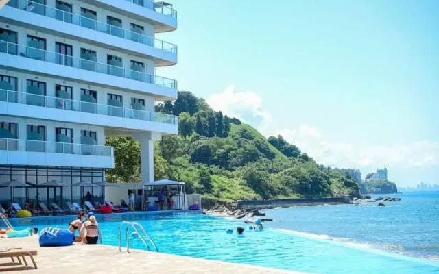Apartamenty na plaze s vidom na more Bambo Bic Cihisdziri