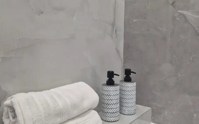 Loft Etazhi Apartment