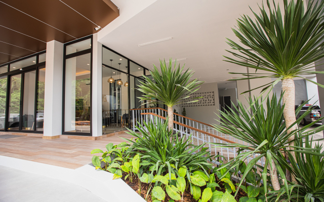 Palmetto Park Condominium