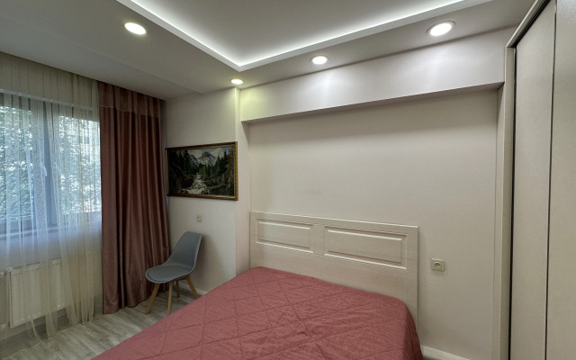 2-K Kvartira na Ulitse Khorenatsi Flat