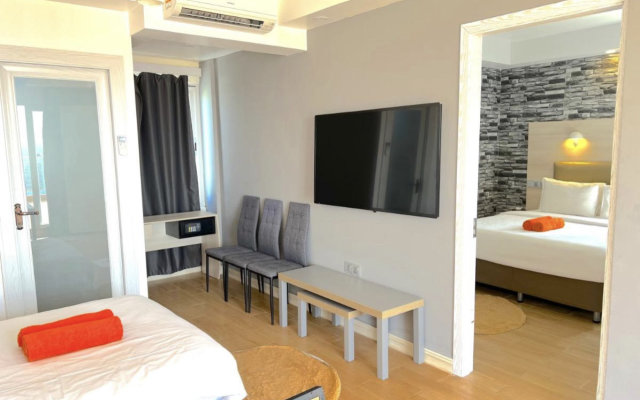 Bed&Breakfast iCom Marina Seaview Hotel