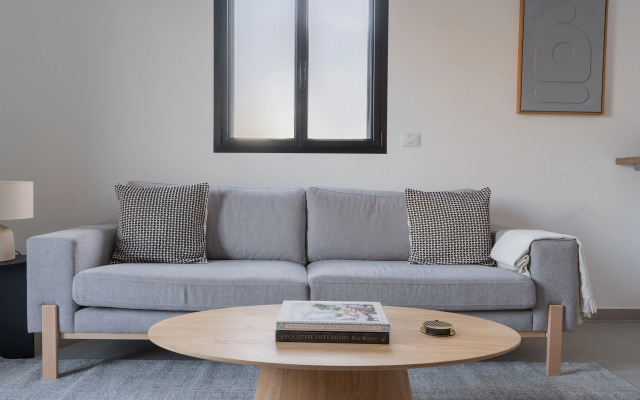 Blueground at Lev Hair ID38 Apartments