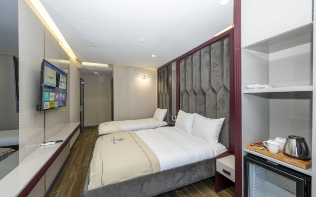 Heaven Premium Airport Hotel