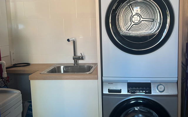 Частный дом с сауной и камином вблизи заповедного озера