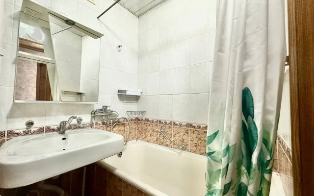 Dvukhkomnatnye U Metro Sokol Apartments