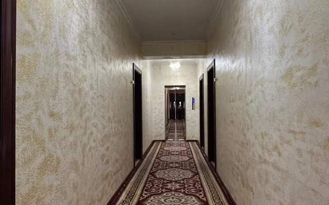 Hotel Luxurious