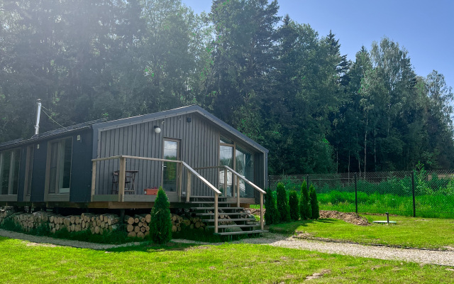 Domingo Dacha Selakh Guest House