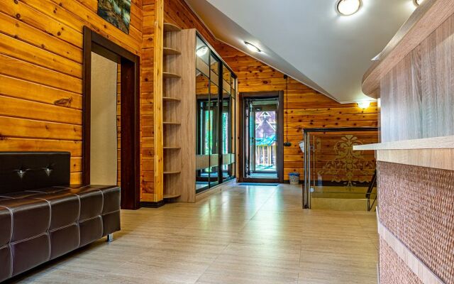 Kedroviy Ostrov (Сhemal) Hotel