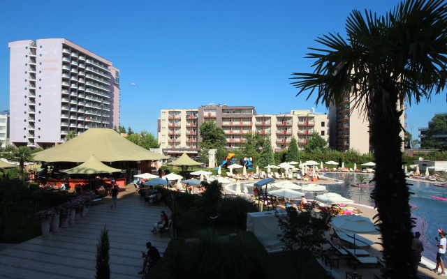 Апарт-отель Royal Beach Barcello-Menada