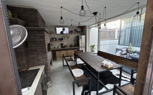 V2 Guest house