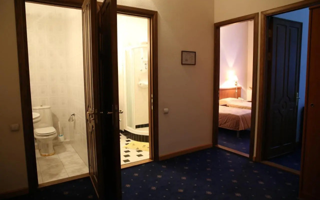 Araks Hotel Complex
