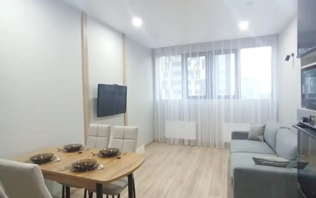 Yevro 2 Komnatnaya Na Tankovoy Flat
