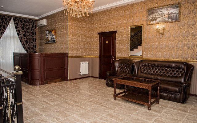 Kristi Hotel