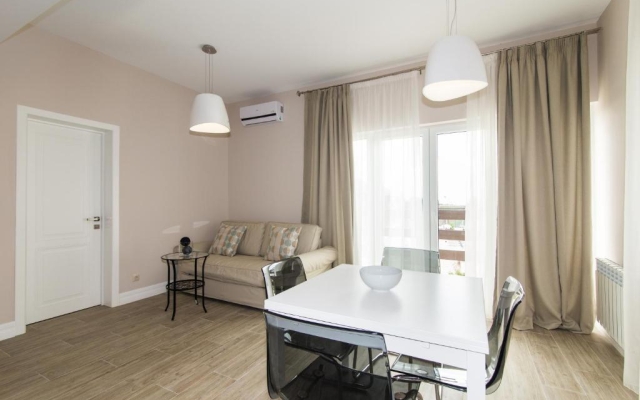 Les Amis Apartments 1