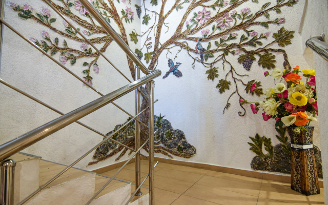 Ellada Guest House