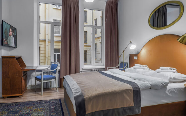 Abazhur na Fontanke Living Quarters