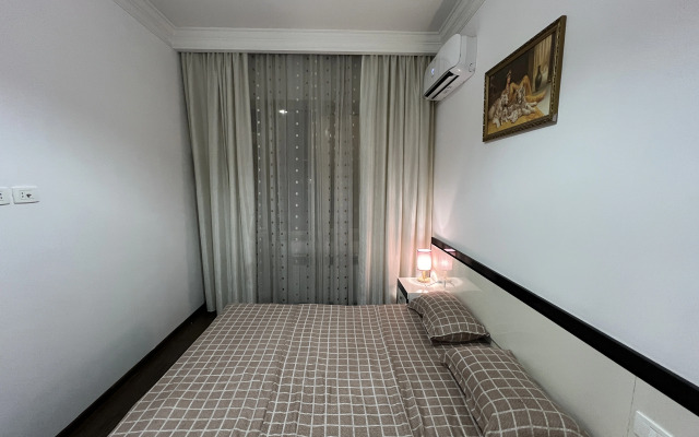 Bu944, 2-Komn. V Novostroyke Na Ul. Pavstosa Byuzanda Flat
