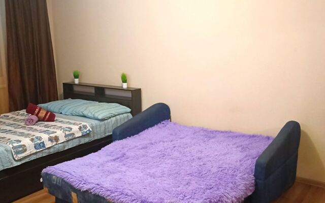Na Kuryzhova 25 Flat