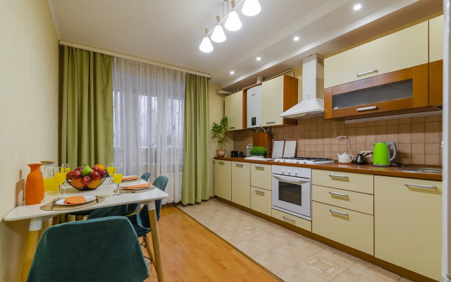 Апартаменты "Просторная 1 комнатная на Соколова"