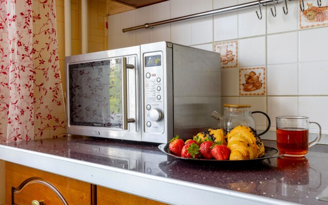 Апартаменты Просторная уютная квартира на Проспекте Просвещения