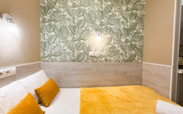 U Metro Varshavskaya Sk10 Apartments