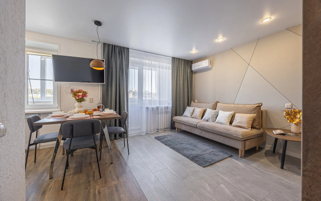 Апартаменты с новым дизайнерским ремонтом