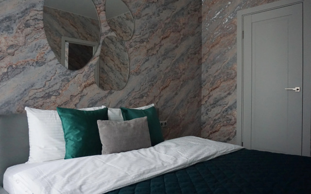 Квартира с Новым Ремонтом на Троих