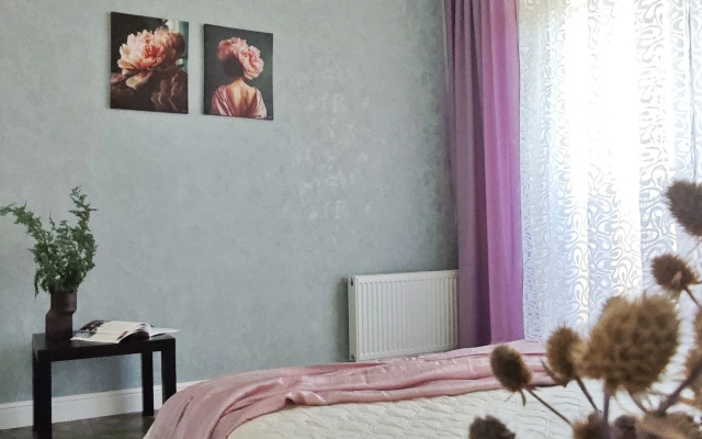 Na Leonova 47 Flat