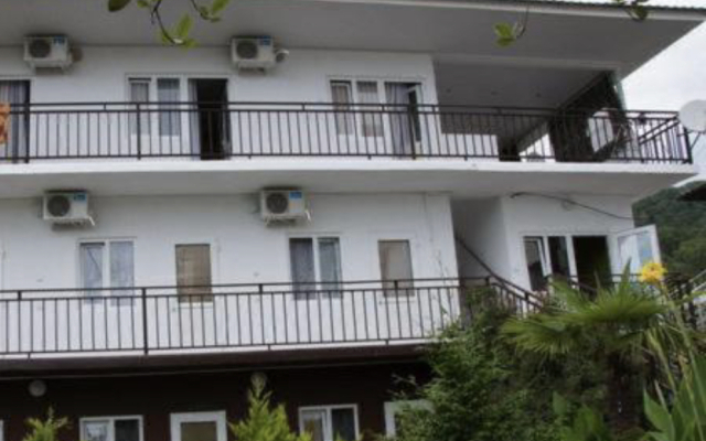 Robinzon guest house