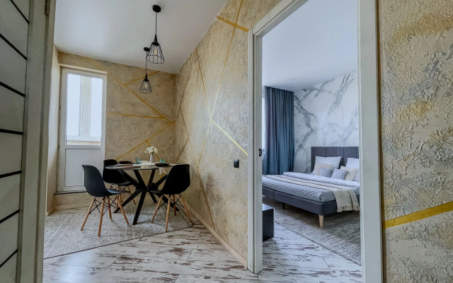 Квартира Green FOX с видом на город и реку Кутум