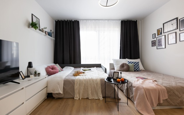 Na Bazovskoy 15/4 Apartments